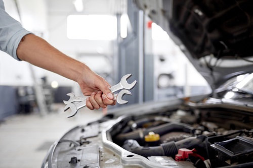 The Pros and Cons of DIY Auto Repair: Is It Worth It?