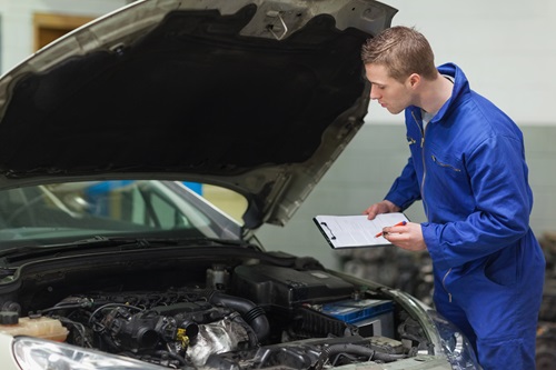 How an Auto Repair Shop Can Prepare Your Car for Winter Driving