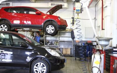 Auto Repair Shops vs. Dealerships: Choosing the Best Option